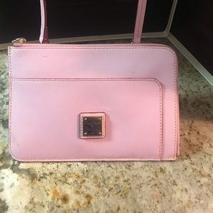 Pink Dooney & Bourke Crossbody Purse 💅